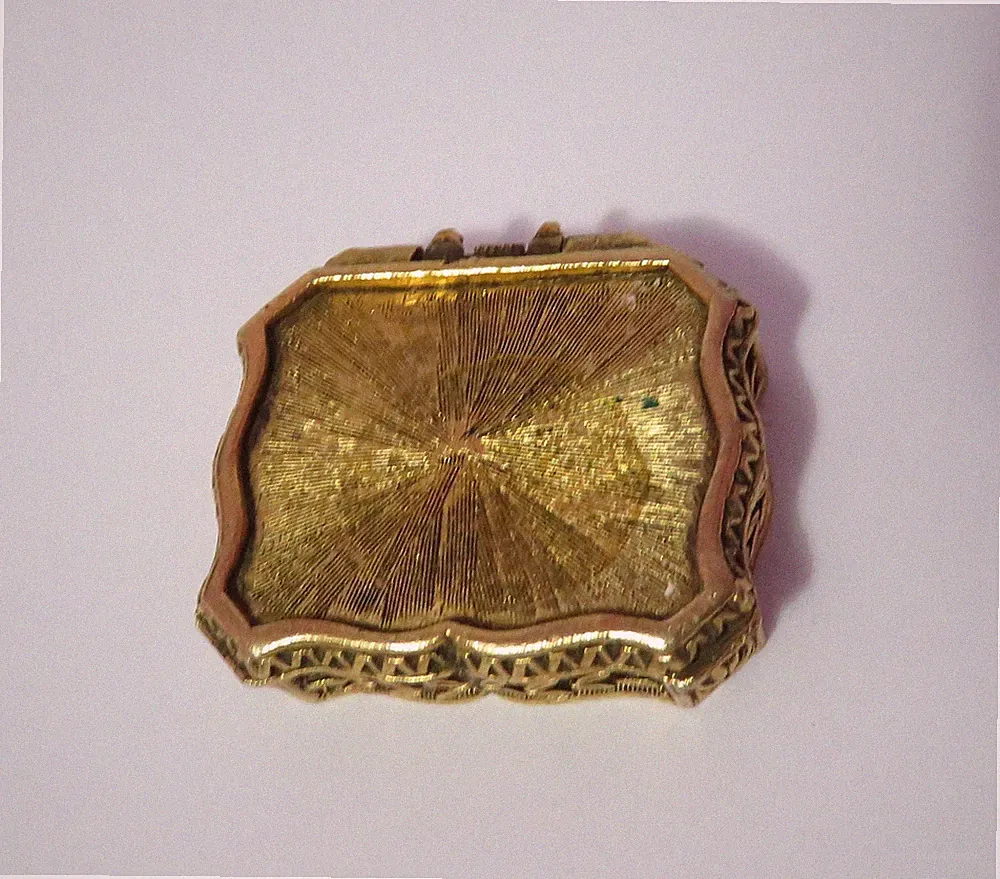 Max Factor Wishing Tree Solid Perfume Full (MISSING THE WEDGWOOD DESIGN)